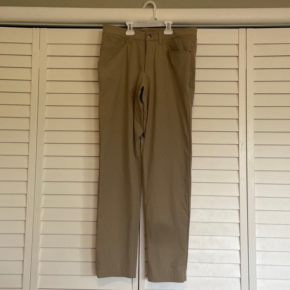 Lululemon ABC khakis